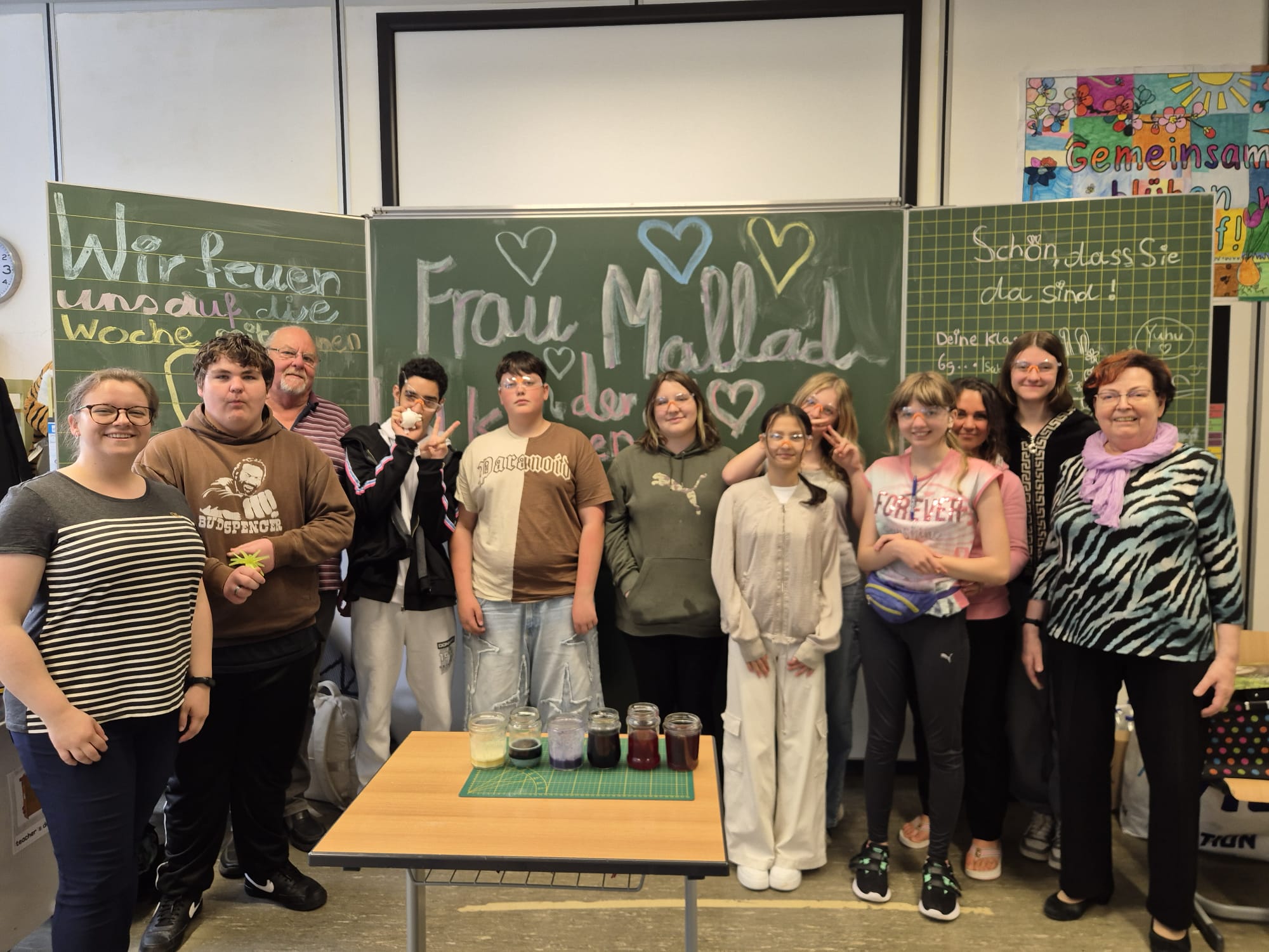Experimente zum Staunen – Projekttage mit Gastlehrerin
